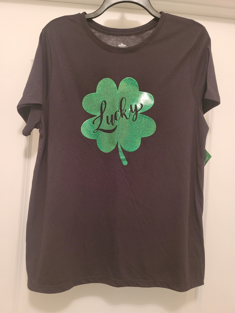Lucky Shamrock Graphic Tee (Women: Large, 12-14)